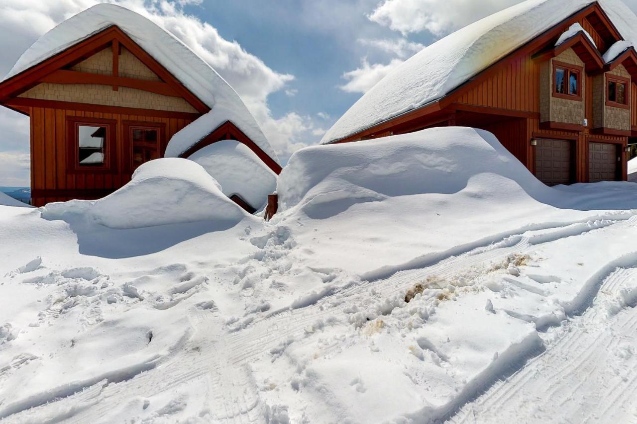 Polar Peak Villa Big White Exteriör bild